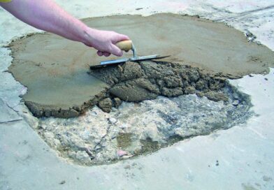 The most prevalent kind of fissures in concrete, hairline fractures, are frequently written off as minor problems. These tiny fissures could appear innocuous at first, but they could soon turn into water seepage channels.